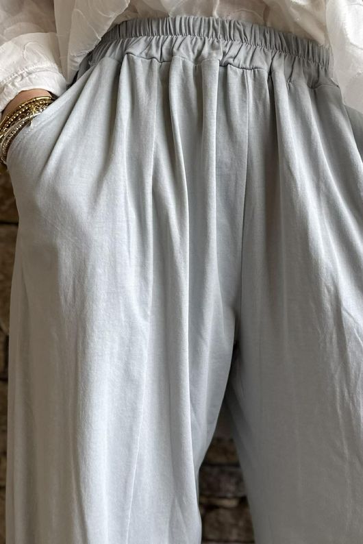 Jo Jo Quirky Classic Barrel Pant Dove